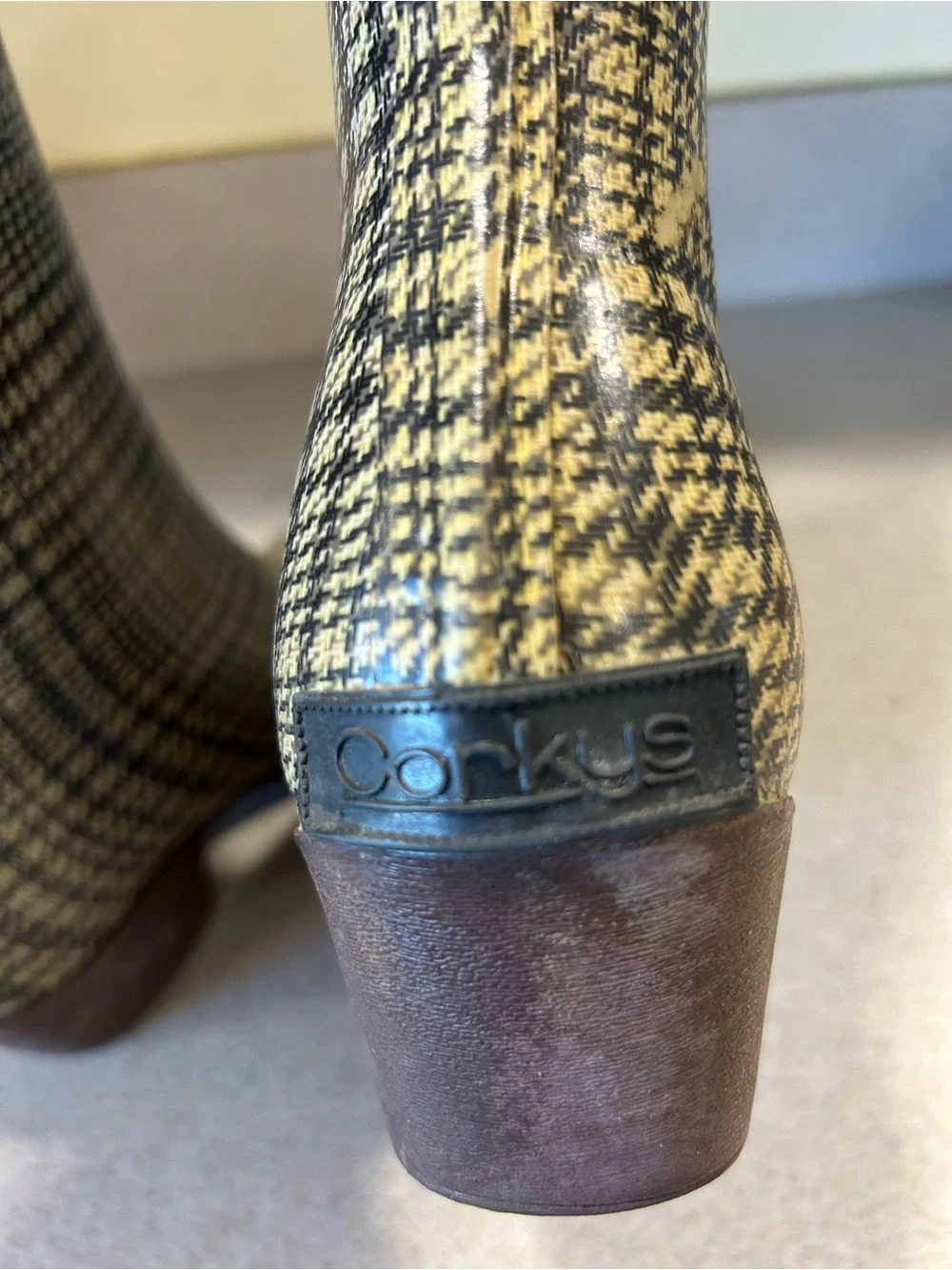 Corkys Womens Brown Houndstooth Rubber Western Rain Boots Academia Preppy Sz 9